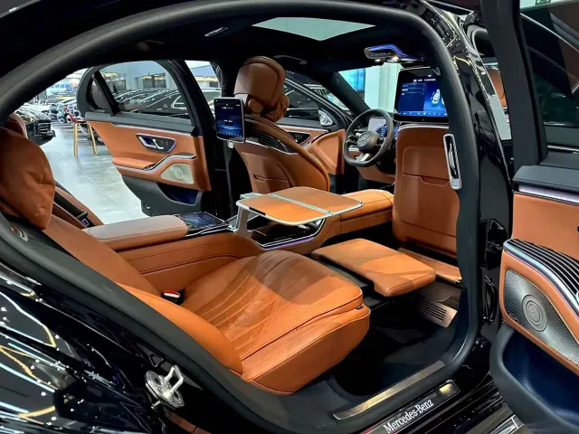 Mercedes-Benz S-Class — Фото автомобиля 9