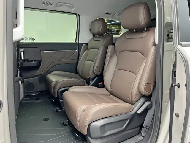 Wuling Starlight 730 — Фото автомобиля 17