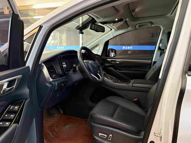 GAC Trumpchi M8 — Фото автомобиля 4