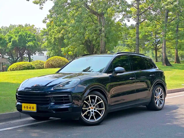 Фотография автомобиля — Porsche Cayenne