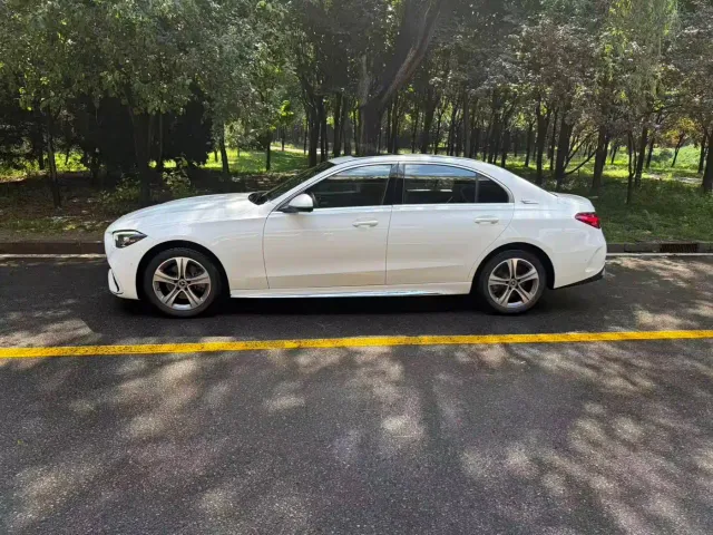 Mercedes-Benz C-Class — Фото автомобиля 3