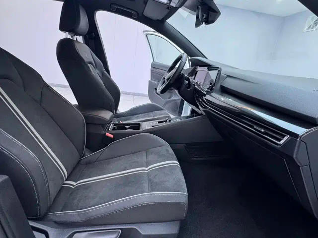 Volkswagen Golf — Фото автомобиля 16