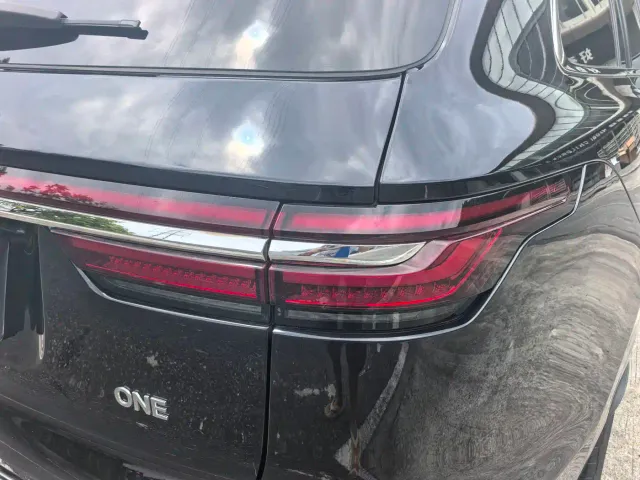 Li Auto ONE — Фото автомобиля 22