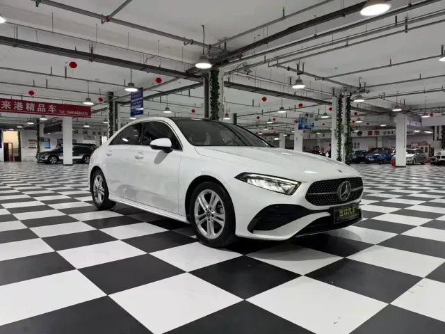 Mercedes-Benz A-Class — Фото автомобиля 3