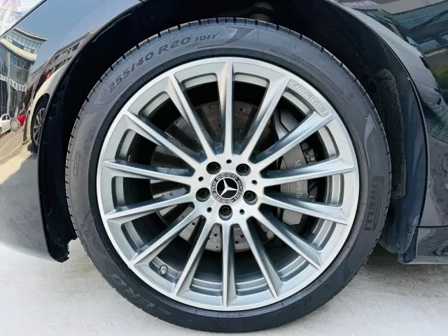 Mercedes-Benz S-Class — Фото автомобиля 25