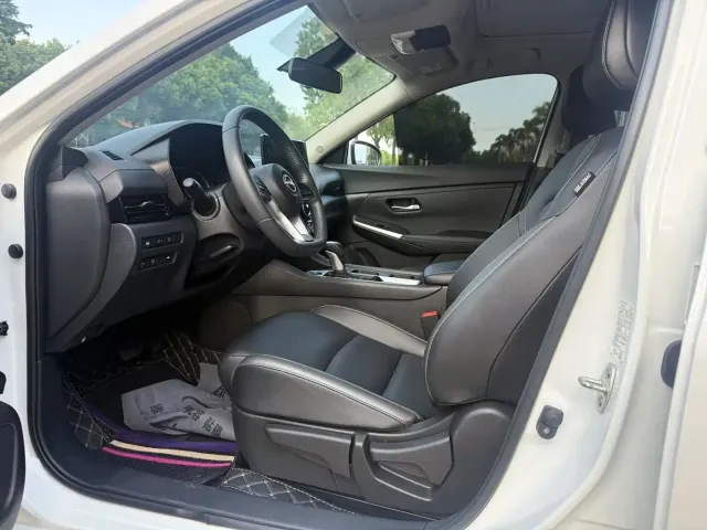 Nissan Sylphy 2023 1.6L CVT Deluxe Edition — Фото автомобиля 4