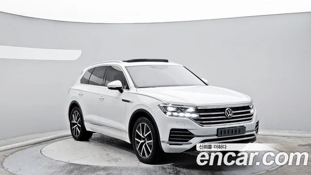 Volkswagen Touareg Touareg 3 поколение 3.0 TDI Prestige — Фото автомобиля 3