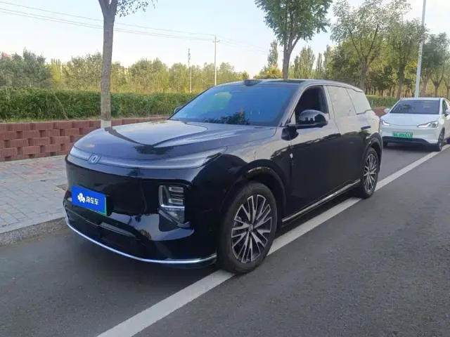 Фотография автомобиля — Changan Qiyuan Q07