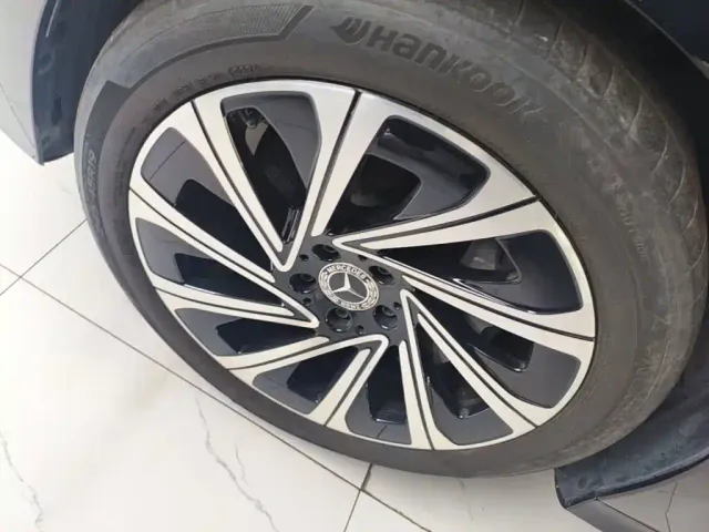 Mercedes-Benz E-Class — Фото автомобиля 22