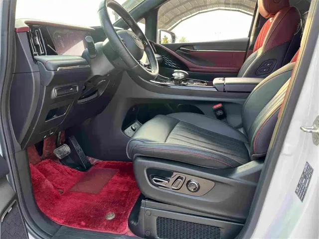 GAC Trumpchi M8 — Фото автомобиля 6
