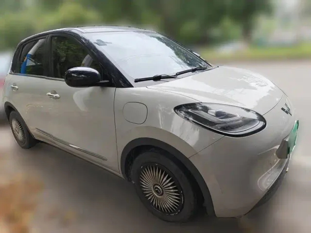 Wuling Bingo — Фото автомобиля 3