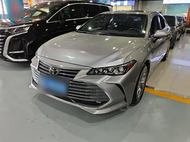 Фотография автомобиля — Toyota Avalon