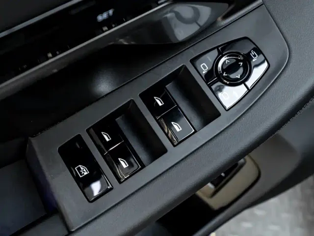 BMW 5 Series — Фото автомобиля 22