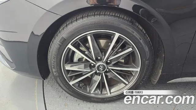 Hyundai Grandeur — Фото автомобиля 5