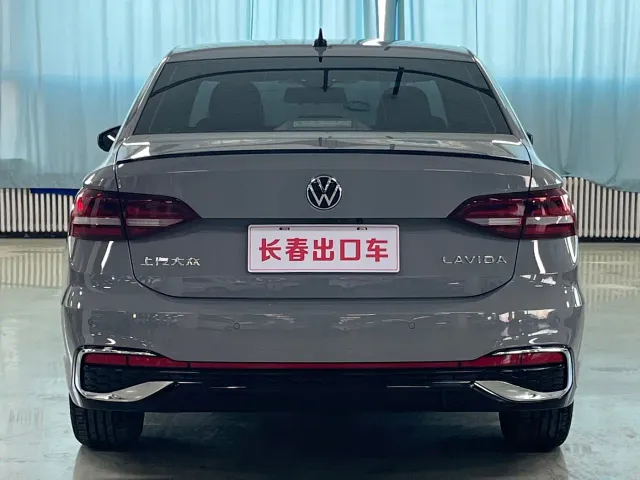 Volkswagen Lavida — Фото автомобиля 5