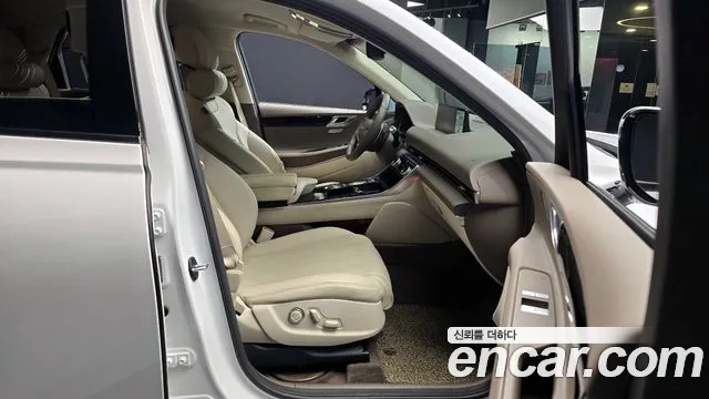 Genesis GV80 2.5T Бензин 2WD — Фото автомобиля 10