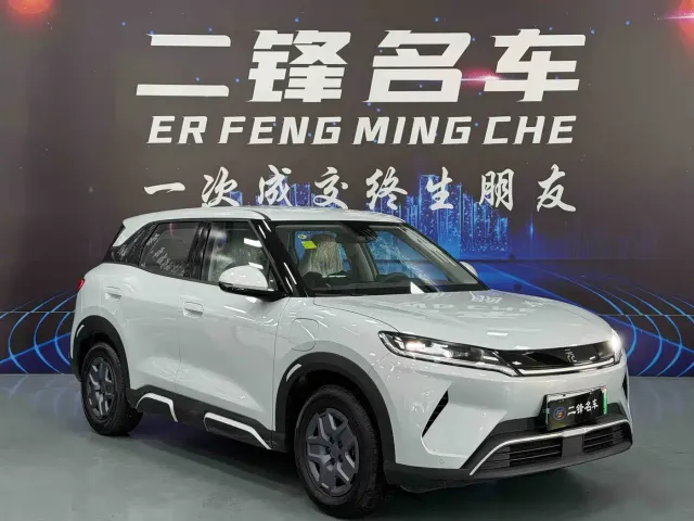 BYD Yuan UP — Фото автомобиля 2