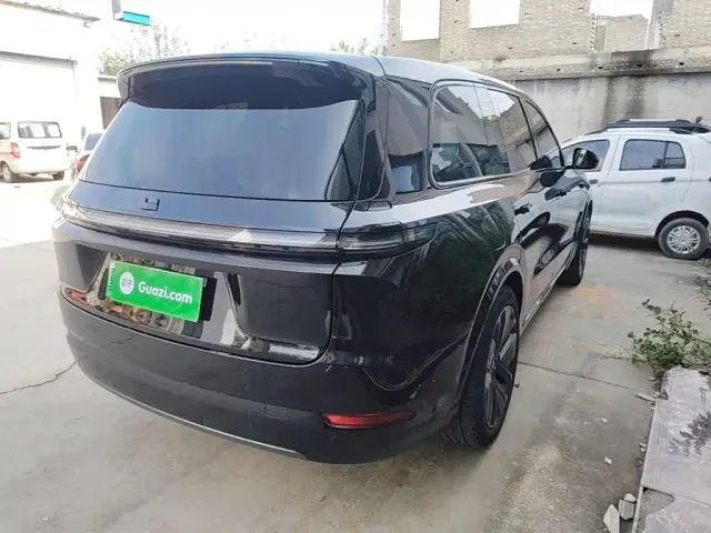Li Auto L9 — Фото автомобиля 6