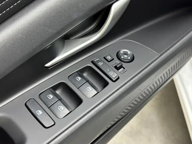 Hyundai Elantra — Фото автомобиля 9