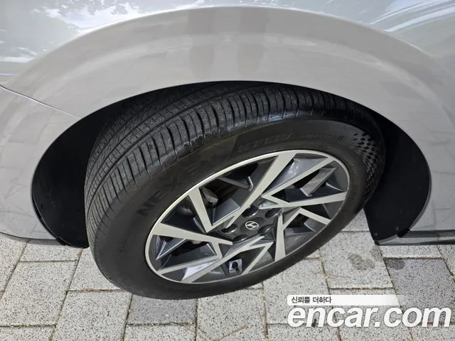 Hyundai Grandeur Grandeur (GN7) 2.5 Бензин 2WD — Фото автомобиля 7