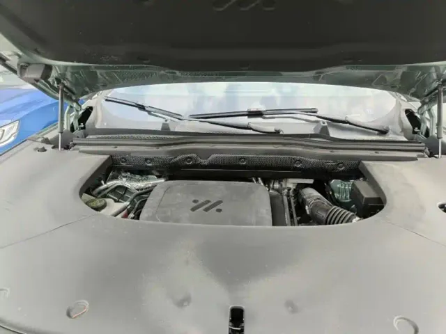 IM Motors LS8 — Фото автомобиля 19