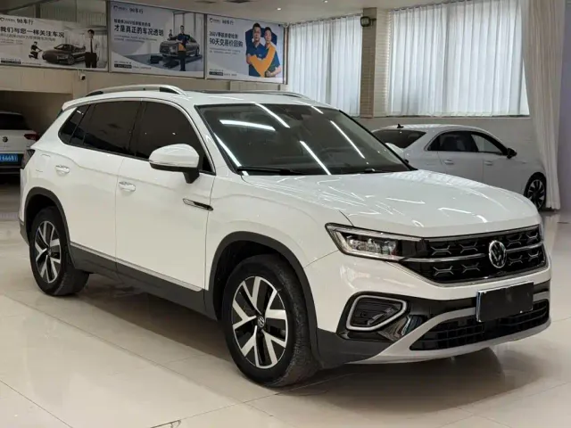 Volkswagen Tayron 2023 280TSI 2WD Luxury Plus Advanced Edition — Фото автомобиля 3