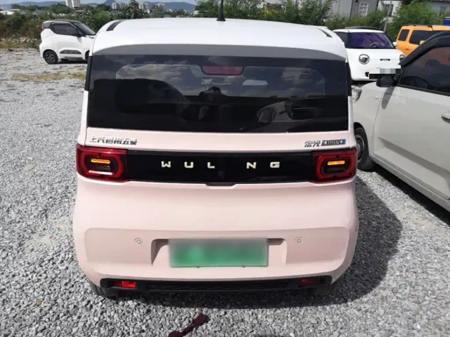 Wuling Hongguang Mini EV — Фото автомобиля 5
