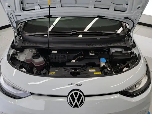 Volkswagen ID.3 — Фото автомобиля 10