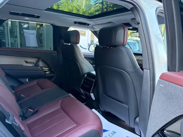 Land Rover Range Rover Sport — Фото автомобиля 8