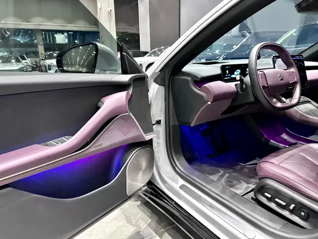 Nio ET5 Touring — Фото автомобиля 9