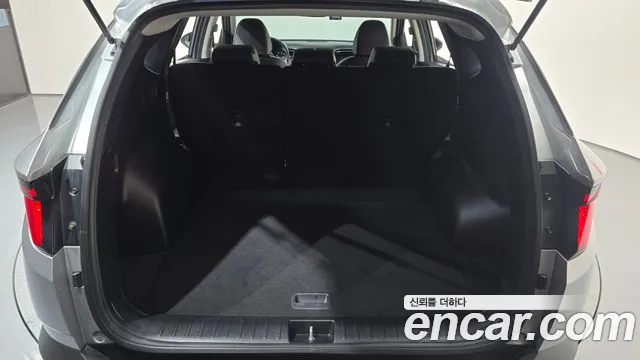 Hyundai Tucson Tucson (NX4) Дизель 2.0 2WD — Фото автомобиля 6