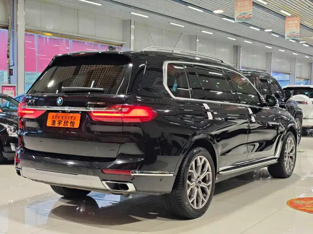 BMW X7 — Фото автомобиля 4