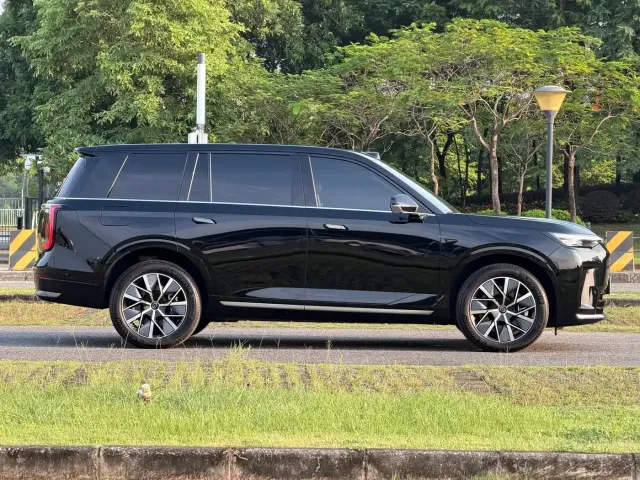 GAC Trumpchi Trumpchi Vision S9 2025 1.5T Hybrid Premium — Фото автомобиля 10
