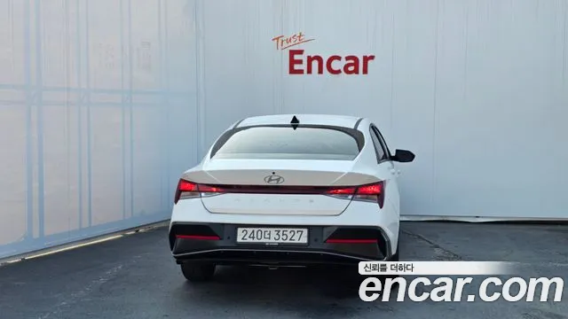Hyundai AVANTE Новый Avante (CN7) — Фото автомобиля 4