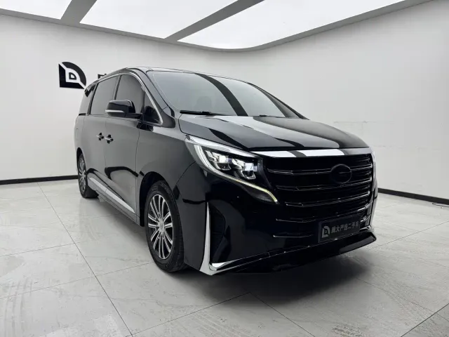 GAC Trumpchi M8 — Фото автомобиля 3