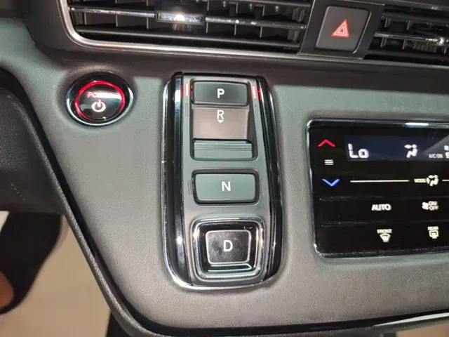 Honda Odyssey — Фото автомобиля 13