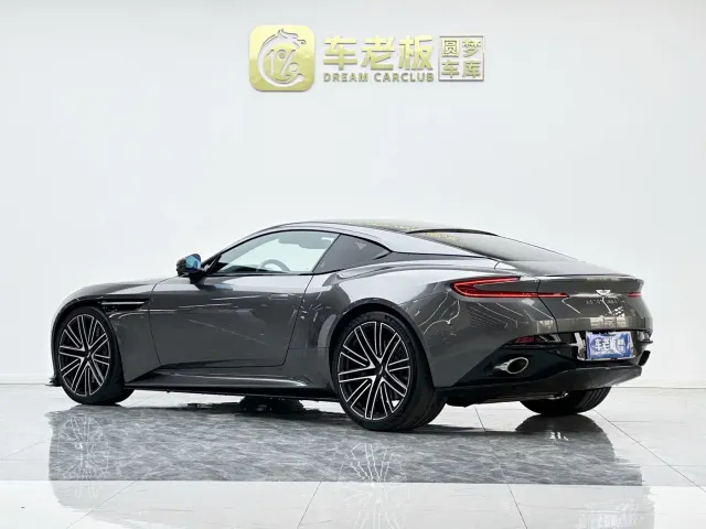 Aston Martin DB12 — Фото автомобиля 6