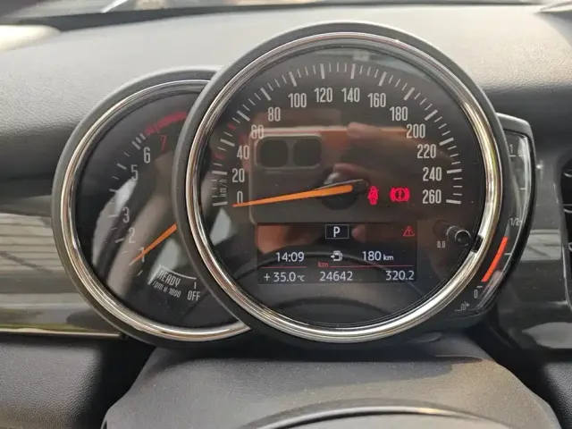 MINI Hatch — Фото автомобиля 14