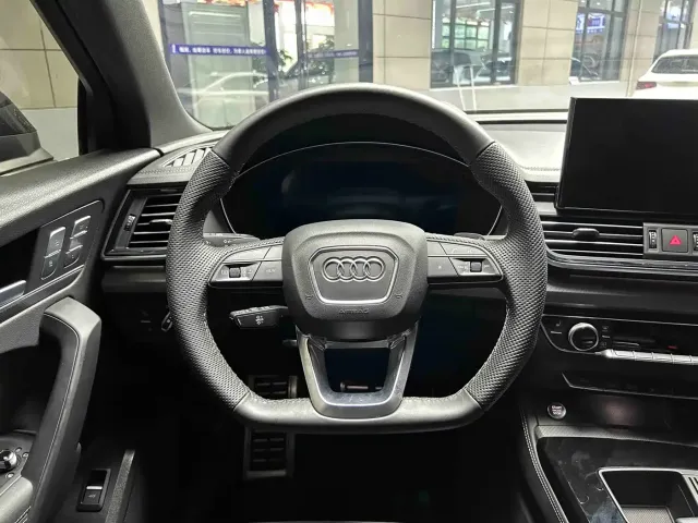 Audi Q5L Sportback — Фото автомобиля 14