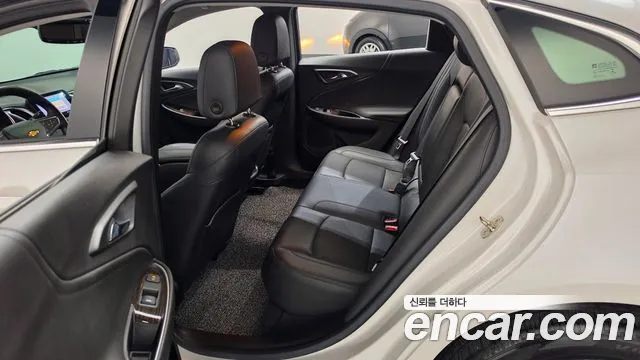 Chevrolet Malibu — Фото автомобиля 17