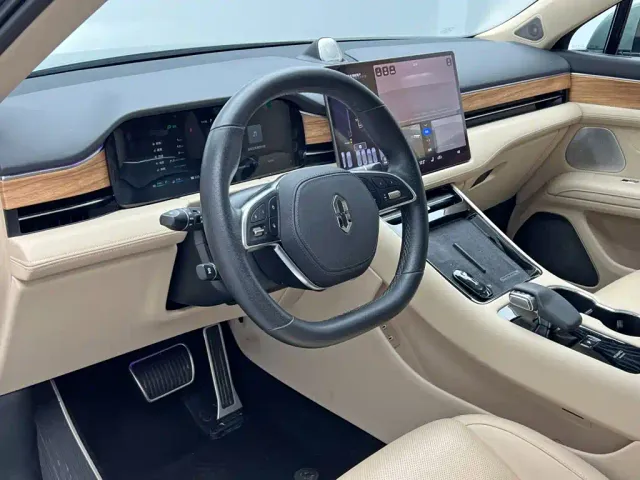 Aito M5 — Фото автомобиля 16