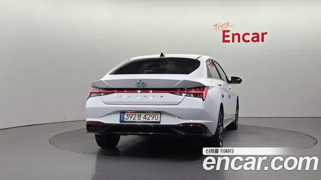 Hyundai AVANTE Avante (CN7) — Фото автомобиля 4
