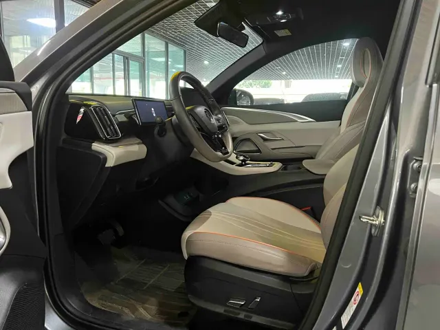 BYD Song Pro — Фото автомобиля 4