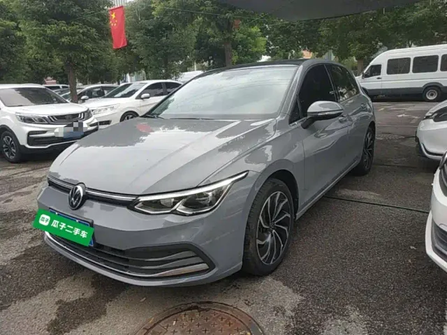 Фотография автомобиля — Volkswagen Golf