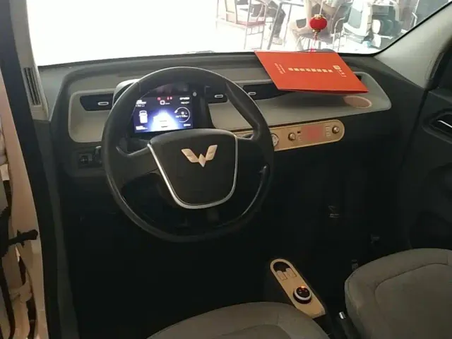 Wuling Hongguang Mini EV — Фото автомобиля 5