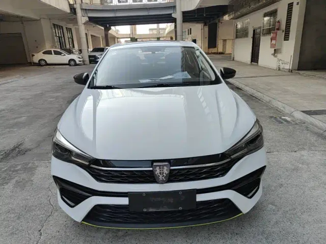 Roewe i5 — Фото автомобиля 2