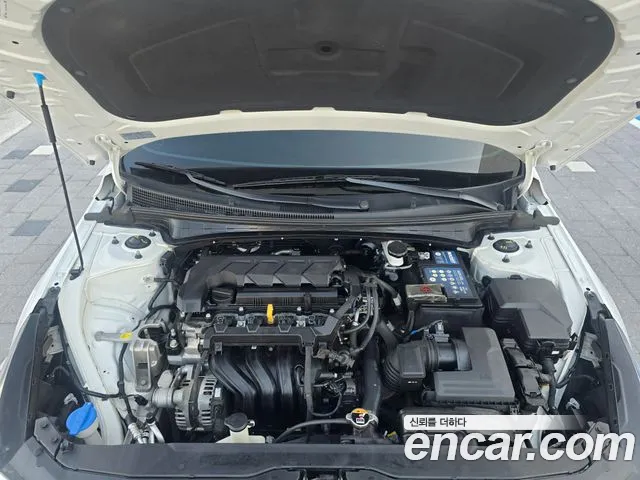 Hyundai Avante — Фото автомобиля 6
