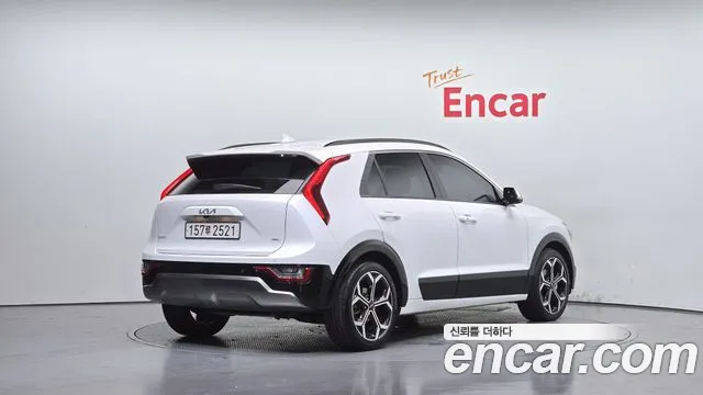 Kia Niro The All New Niro Signature — Фото автомобиля 2