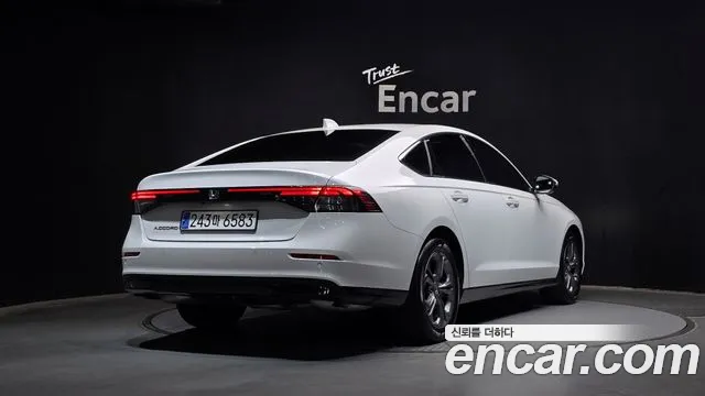 Honda Accord 1.5 Turbo — Фото автомобиля 2