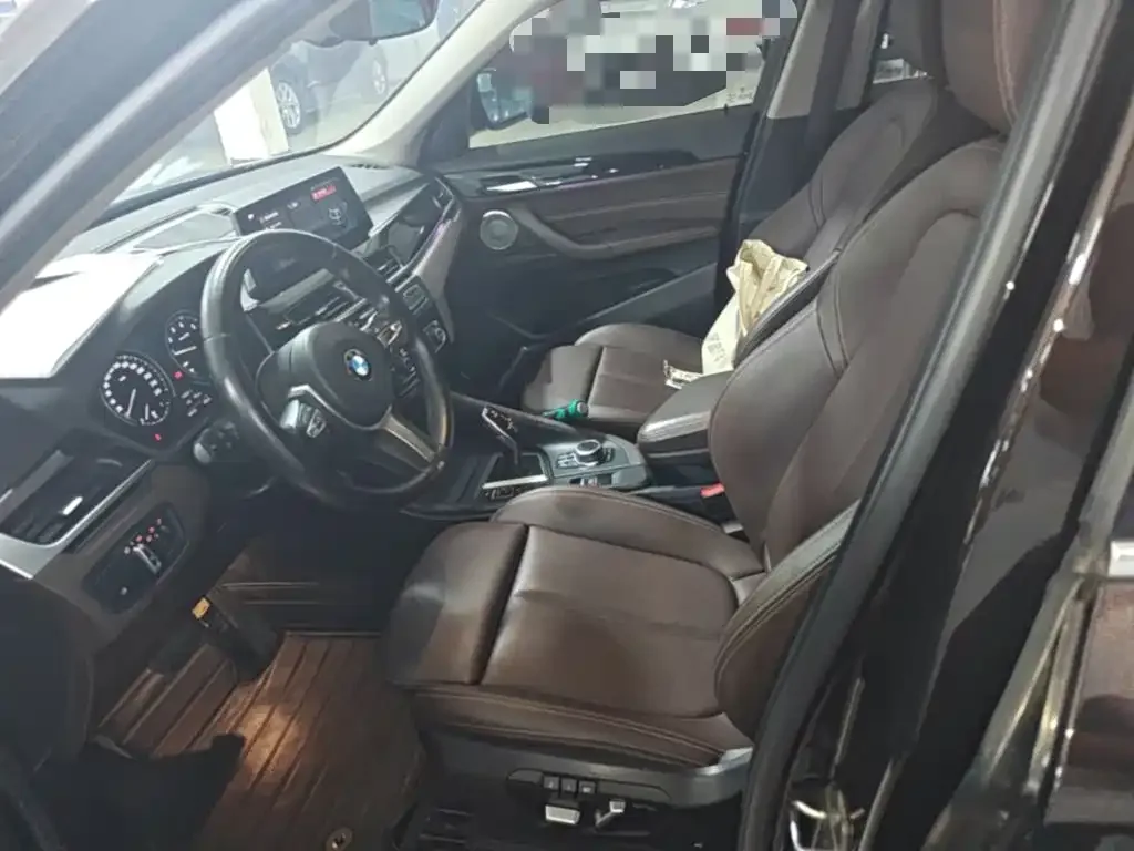 BMW BMW X1 2022 sDrive25Li Leading — Фото автомобиля 14